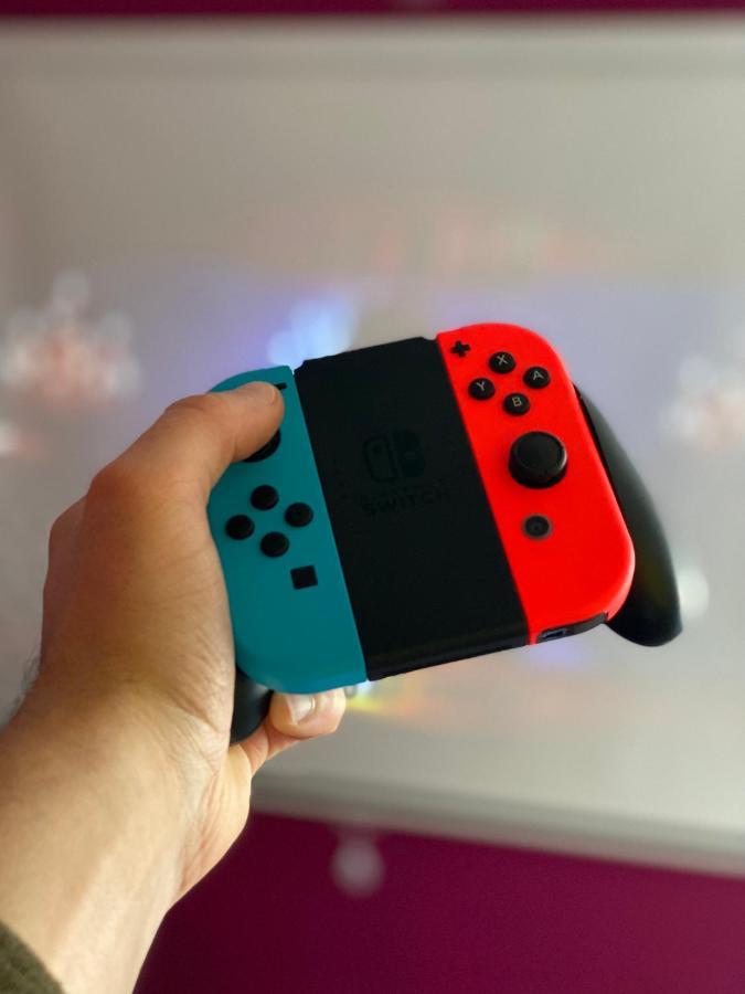 Capsule Groovy-Jacuzzi-Sauna-Billard-Netflix- Nintendo Switch & Jeux Mons Bagian luar foto