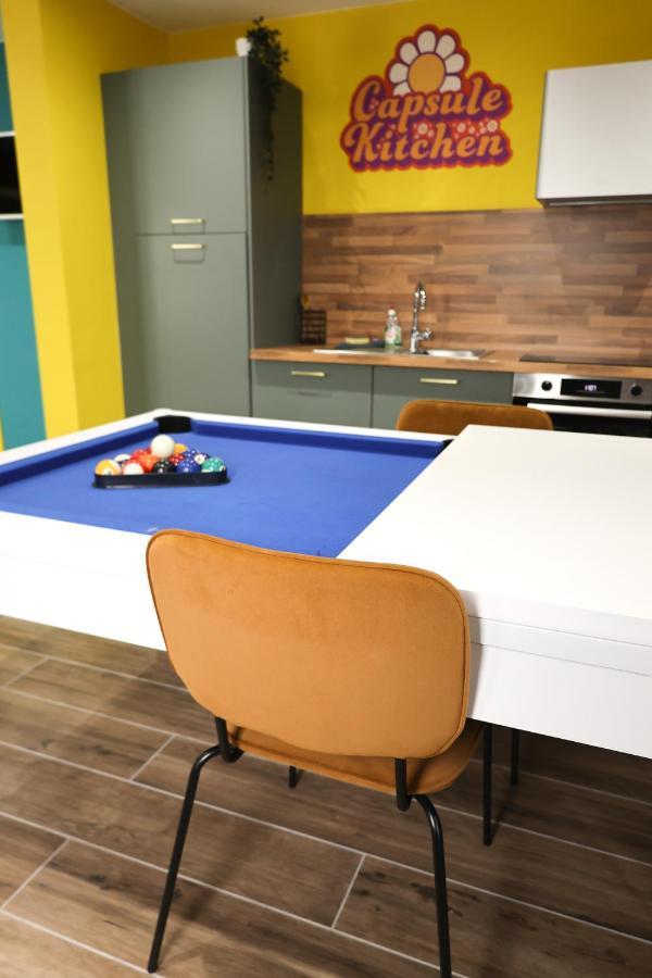 Capsule Groovy-Jacuzzi-Sauna-Billard-Netflix- Nintendo Switch & Jeux Mons Bagian luar foto