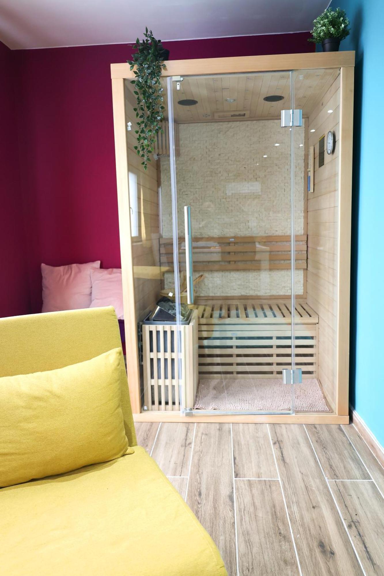 Capsule Groovy-Jacuzzi-Sauna-Billard-Netflix- Nintendo Switch & Jeux Mons Bagian luar foto